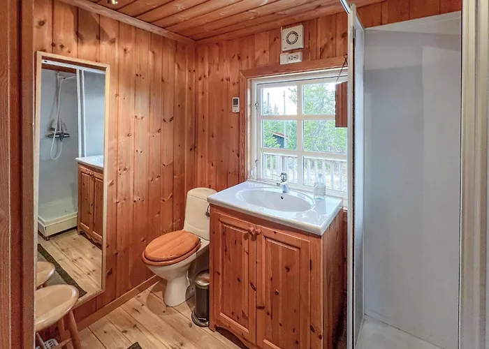 2 Bedroom Cozy In *